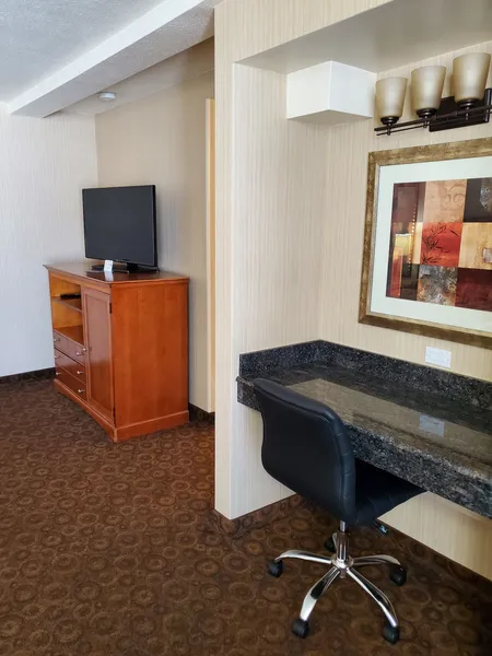 Royal Pacific Motor Inn hotel detail image 6
