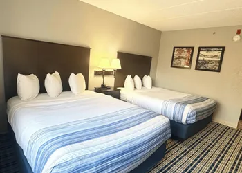 AmericInn by Wyndham Ames hotel thumbnail 7
