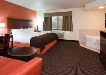 AmericInn by Wyndham Ashland hotel thumbnail 5