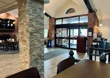AmericInn by Wyndham Beaver Dam hotel thumbnail 2