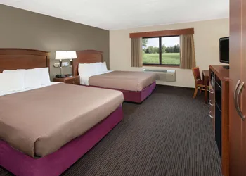 AmericInn by Wyndham Grundy Center hotel thumbnail 4