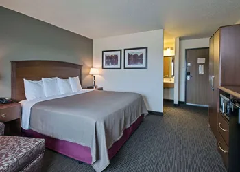 AmericInn by Wyndham Grundy Center hotel thumbnail 6