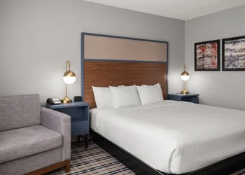 AmericInn by Wyndham Grand Forks hotel thumbnail 8