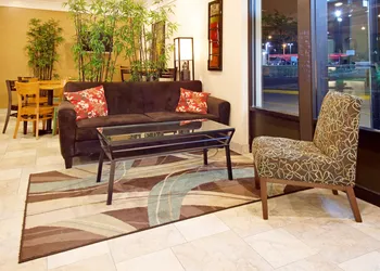 AmericInn by Wyndham Johnston Des Moines hotel thumbnail 4