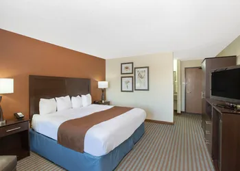 AmericInn by Wyndham Lincoln North hotel thumbnail 7