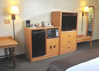 AmericInn by Wyndham Oswego hotel thumbnail 8