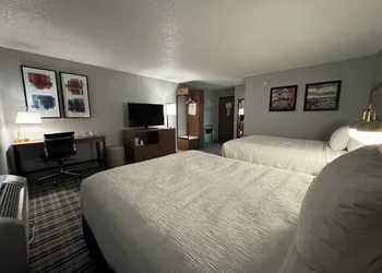 AmericInn by Wyndham Plymouth hotel thumbnail 8