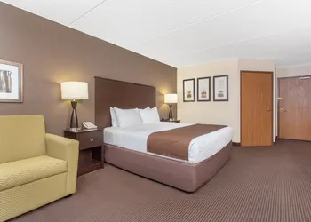 AmericInn by Wyndham Rhinelander hotel thumbnail 6