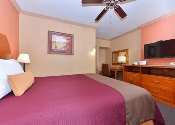 Americas Best Value Inn Porterville hotel thumbnail 7