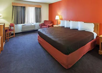 AmericInn by Wyndham Sturgeon Bay hotel thumbnail 6