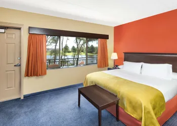 AmericInn by Wyndham Vidalia hotel thumbnail 8