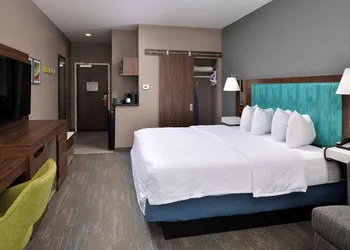 Hampton Inn Laplace hotel thumbnail 5