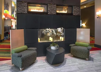 Hampton Inn & Suites Raleigh/Crabtree Valley hotel thumbnail 2