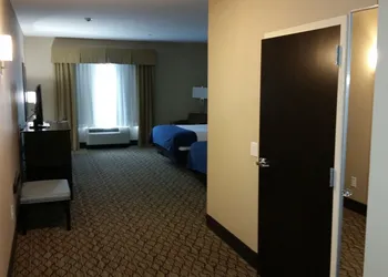 Holiday Inn Express & Suites Atascocita - Humble - Kingwood by IHG hotel thumbnail 4