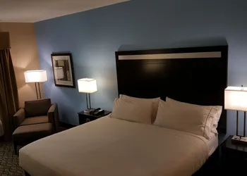 Holiday Inn Express & Suites Atascocita - Humble - Kingwood by IHG hotel thumbnail 5
