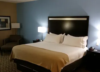 Holiday Inn Express & Suites Atascocita - Humble - Kingwood by IHG hotel thumbnail 7