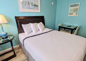 Clarem Happy Days Inn hotel thumbnail 3