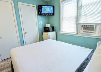 Clarem Happy Days Inn hotel thumbnail 5