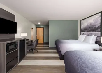 Super 8 by Wyndham Big Timber hotel thumbnail 7
