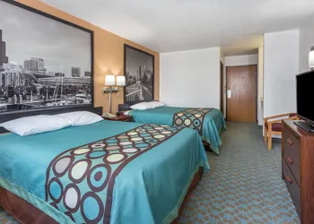 Super 8 by Wyndham Bourbonnais/Kankakee Area hotel thumbnail 5