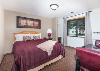 Super 8 by Wyndham Deadwood / Black Hills Area hotel thumbnail 5