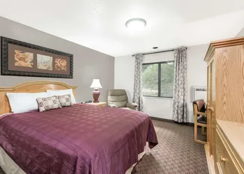 Super 8 by Wyndham Deadwood / Black Hills Area hotel thumbnail 6