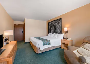 Super 8 by Wyndham Hill City/Mt Rushmore/ Area hotel thumbnail 4