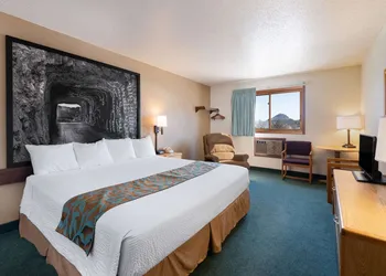 Super 8 by Wyndham Hill City/Mt Rushmore/ Area hotel thumbnail 6