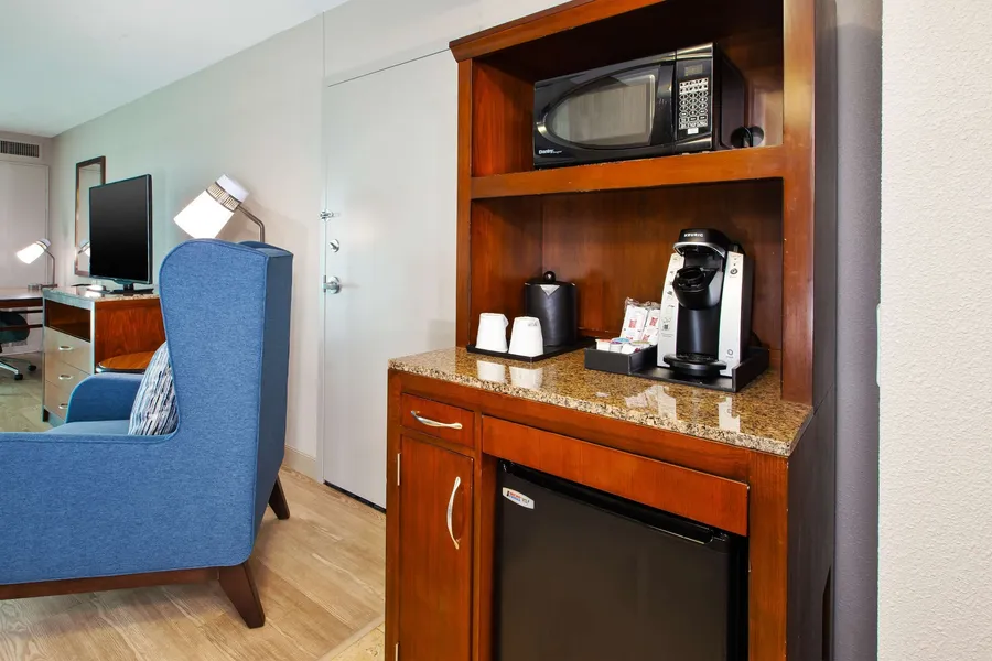 Hilton Garden Inn Virginia Beach Oceanfront hotel detail image 6