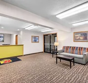 Super 8 by Wyndham Oelwein hotel detail image 4
