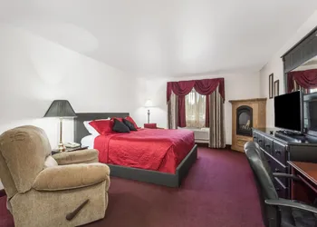 Super 8 by Wyndham Rexburg hotel thumbnail 8