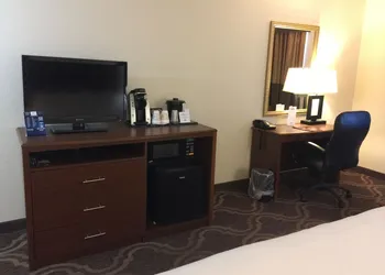 Ashmore Inn and Suites hotel thumbnail 6