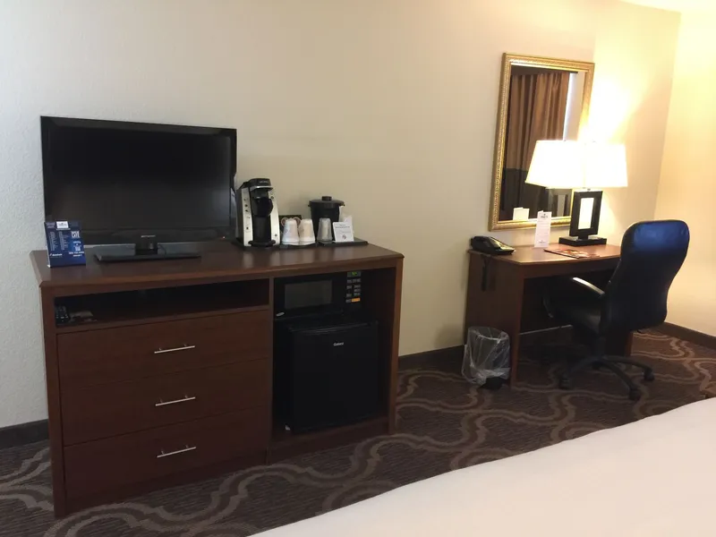 Ashmore Inn and Suites hotel detail image 6