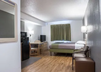Studio 6 Miamisburg, OH - Dayton hotel thumbnail 7