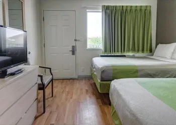Studio 6 El Paso, TX - East hotel thumbnail 5