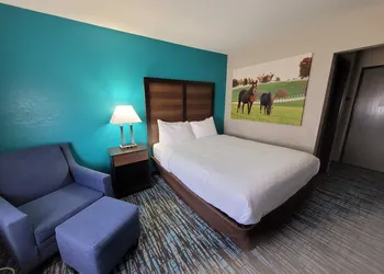 Clarion Pointe Harrodsburg-Danville hotel thumbnail 7