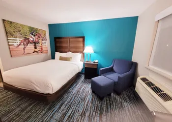 Clarion Pointe Harrodsburg-Danville hotel thumbnail 8