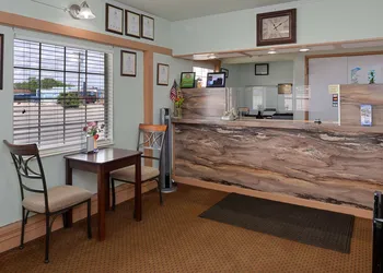 Americas Best Value Inn Ozona hotel thumbnail 2