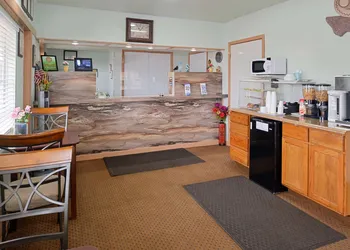 Americas Best Value Inn Ozona hotel thumbnail 3