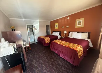 Americas Best Value Inn Ozona hotel thumbnail 5