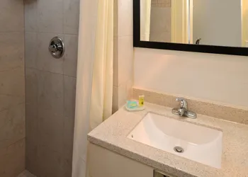 Americas Best Value Inn Ozona hotel thumbnail 6