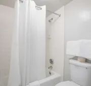 Americas Best Value Inn Stockbridge hotel detail image 5