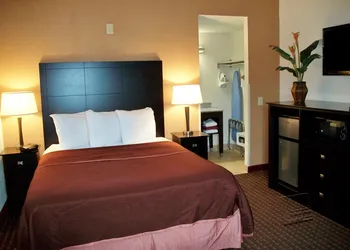 Americas Best Value Inn Romulus Detroit Airport hotel thumbnail 5