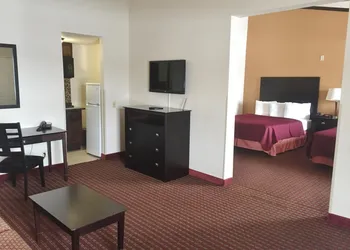 Americas Best Value Inn Romulus Detroit Airport hotel thumbnail 6