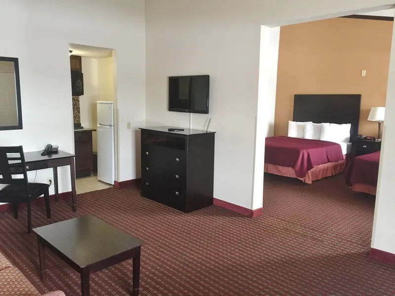 Americas Best Value Inn Romulus Detroit Airport hotel detail image 6