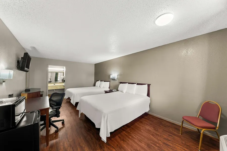 Americas Best Value Inn Bonham hotel detail image 6