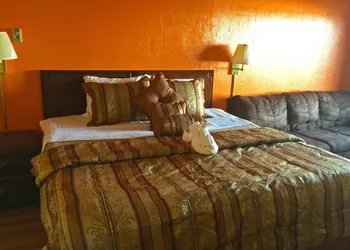 Americas Best Value Inn & Suites Macon at Sunset Dr hotel thumbnail 5