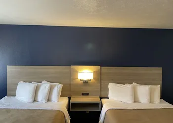 Americas Best Value Inn Roosevelt Ballard hotel thumbnail 5