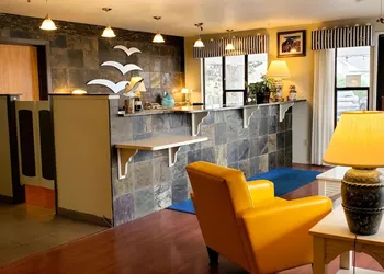 Seabird Lodge hotel thumbnail 2