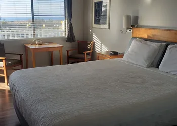Seabird Lodge hotel thumbnail 4